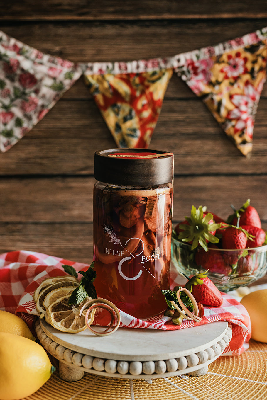 Berry Rhubarb Fizz